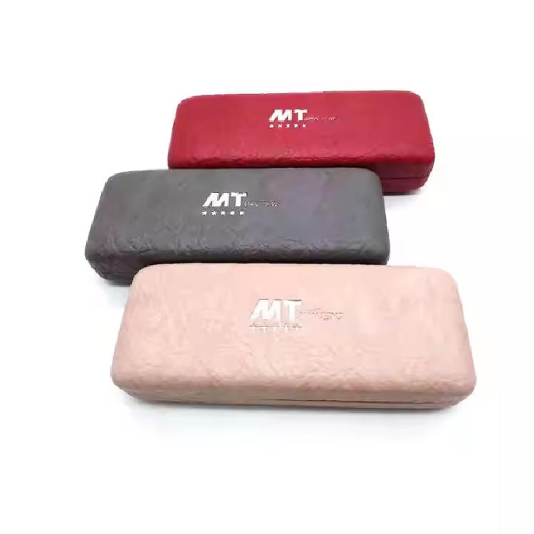 กล่องใส่แว่นตาโลหะ สีแดง/เทา/ชมพูอ่อน พิมพ์โลโก้กำหนดเอง ขนาด 16*6.5*3.5 cm. 