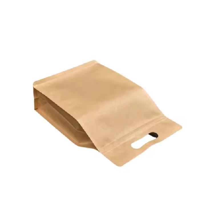 ถุงกระดาษคราฟท์ซิปล็อคแบบมีหูหิ้ว สีน้ำตาล มี5ขนาดให้เลือก (500 กรัม /650 กรัม /700 กรัม/900 กรัม/1,000 กรัม ) 