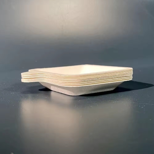 จานเค้กกระดาษ จานขนม จานอาหารชานอ้อย ย่อยสลายได้ สีครีม 4.3นิ้ว