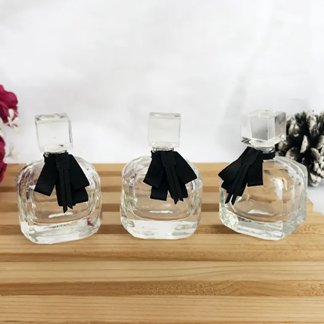 ขวดเครื่องสำอางขวดกลม ขวดน้ำหอม ขวดแก้วสเปรย์ 10ml/15ml/20ml/50ml