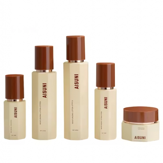 ขวดเครื่องสำอาง ขวดสเปรย์ กระปุกครีม ขวดเซรั่มแบบปั๊ม 30ml/50ml/100ml/120ml/50g