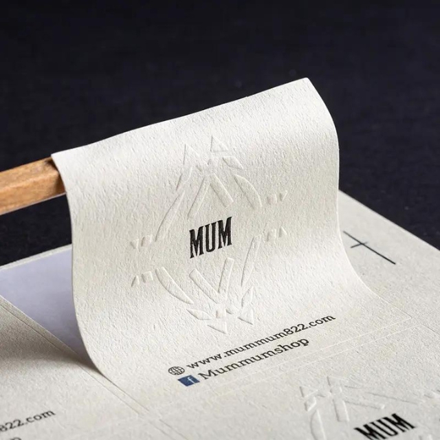 สติ๊กเกอร์กระดาษปั๊มฟอยล์ ปั๊มนูน คุณออกแแบโลโก้ ขนาด สี และรูปทรงเอง