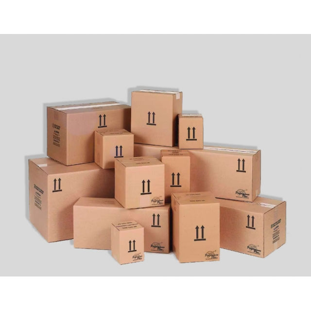 กล่องกระดาษลูกฝูกฝาชน พิมพ์สัญลักษณ์ต่างๆ ลอน C 