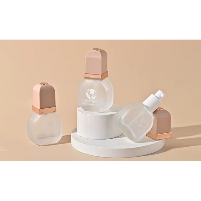 ขวดเครื่องสำอาง ขวดรองพื้น บีบีครีม ทรงกลมแบน 30 ml