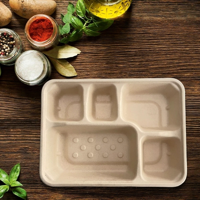 ถาดอาหารกระดาษสี่เหลี่ยมผืนผ้าก้นลึก ถาดอาหาร 5 ช่อง ย่อยสลายได้ สีครีม 11นิ้ว