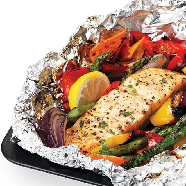 ม้วนฟอยล์อลูมิเนียม รองอบ ทนความร้อน 30ซม x 5/10/20เมตร x 16ไมครอน