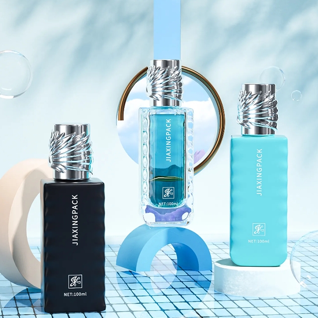 ขวดเครื่องสำอาง สไตล์หรูหรา ขวดน้ำหอม ขวดแก้วสเปรย์ 15ml