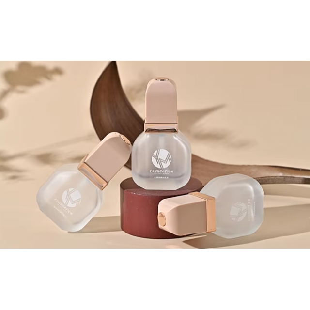 ขวดเครื่องสำอาง ขวดรองพื้น บีบีครีม ทรงกลมแบน 30 ml