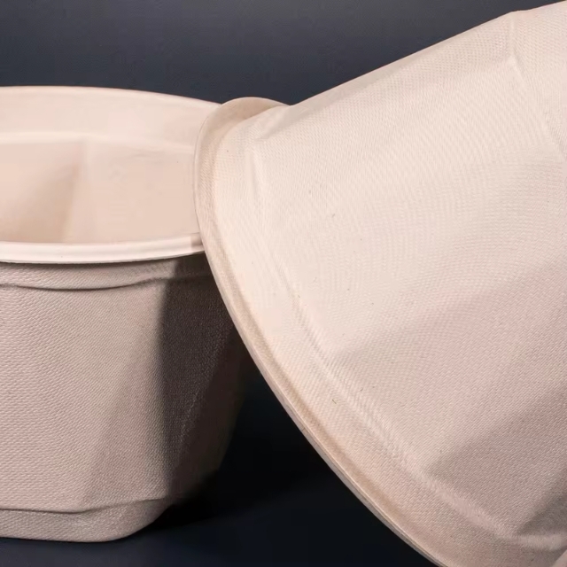 ถ้วยสลัด ชามสลัด ถ้วยอาหารทรงเพชร ถ้วยชานอ้อย ย่อยสลาย สีครีม 40oz