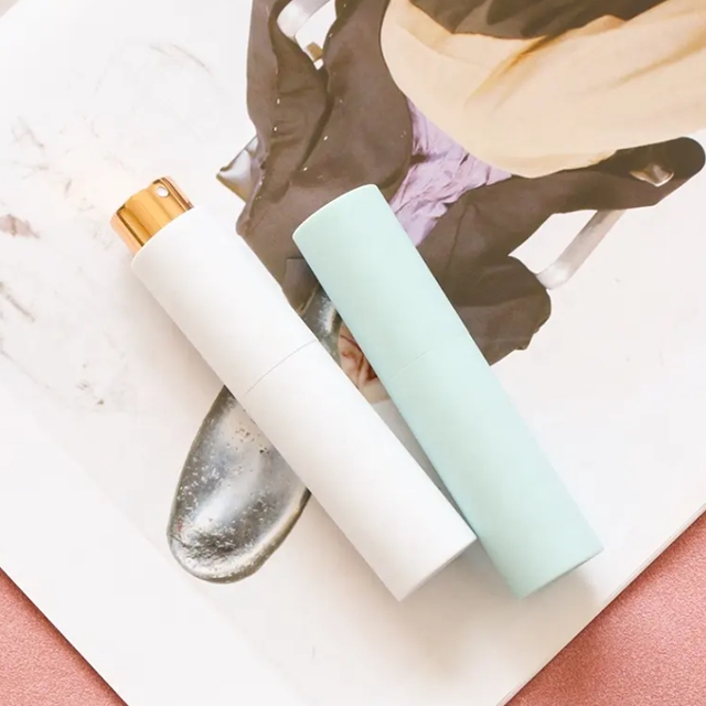 ขวดเครื่องสำอางทรงกระบอก สีทึบ ขวดน้ำหอม ขวดสเปรย์พกพา 15ml/20ml/30ml