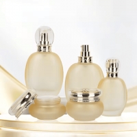 ขวดแก้วเครื่องสำอาง ขวดเซรั่ม ก้นหนา  40 ml/100 ml /120 ml และกระปุกครีม 30g/50g 