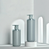 ขวดแชมพูพลาสติก ขวดปั๊มแชมพูของเหลว  500ml/750ml 