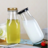 ขวดแก้ว ฝาเกลียวล็อคสีดำ ขวดสำหรับใส่นม น้ำผลไม้ น้ำเปล่า ชานม หนา 3 mm ขนาด 200/250/500 ml 